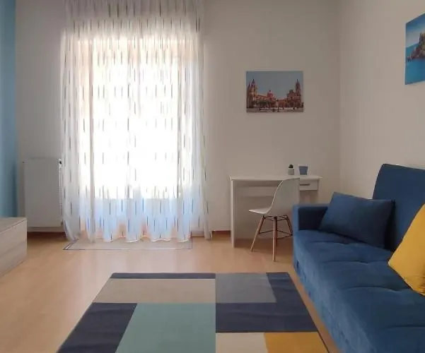 R Family Lejlighed Acireale